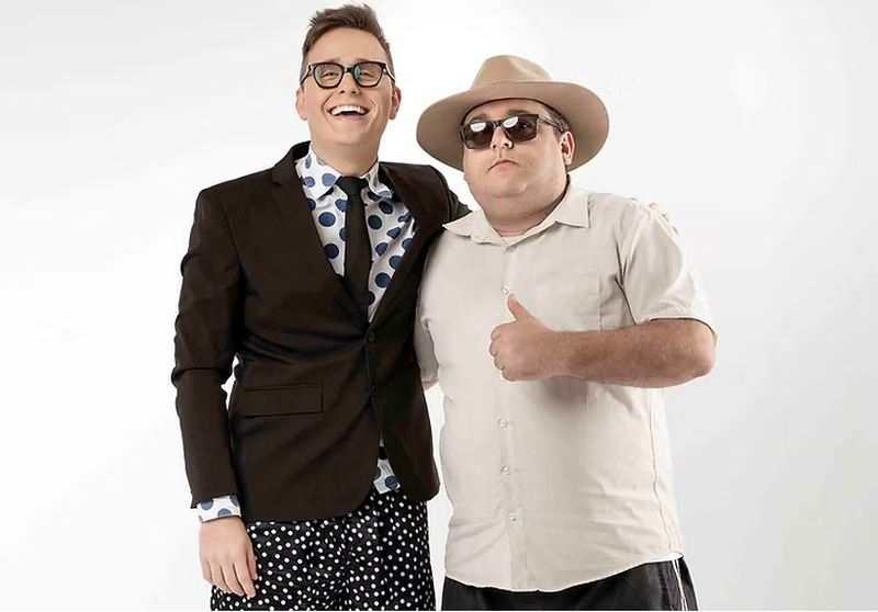 Indavírus: Gustavo Pórco e Lauro Antigo apresentam comédia em Criciúma