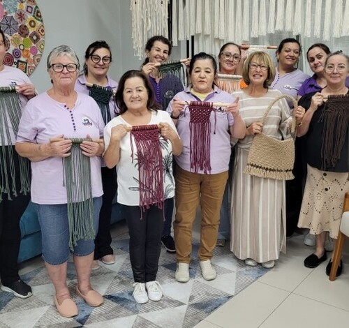 Mulheres Artesãs retomam atividades e mantém macramê em destaque 