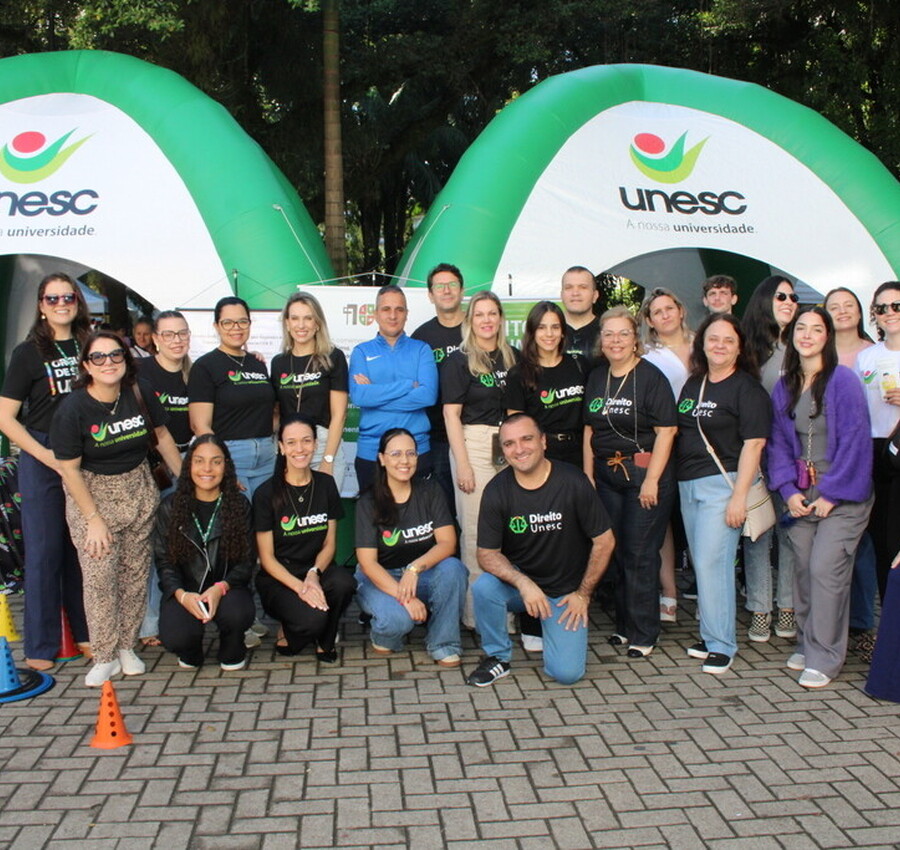 Unesc leva conhecimento à Praça Nereu Ramos