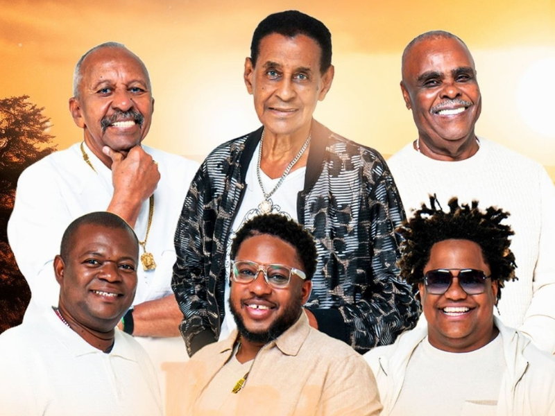 Grupo Fundo de Quintal faz show em Tubarão