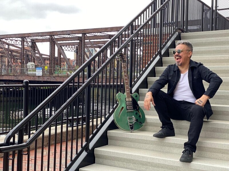 'Insanaidade': Lu de Souza lança álbum e livro