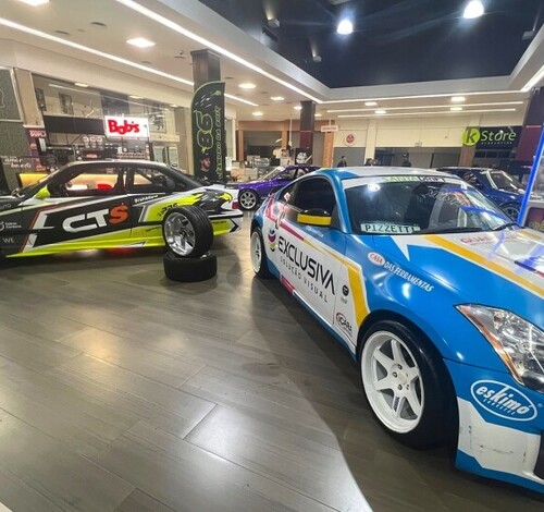 Santa Drift: exposição traz carros esportivos ao Criciúma Shopping