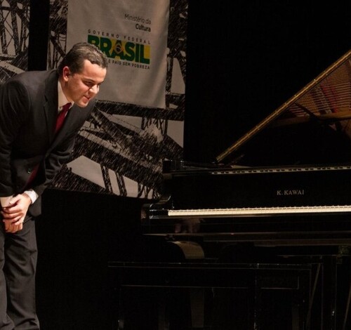 Projeto leva música clássica às escolas de Criciúma