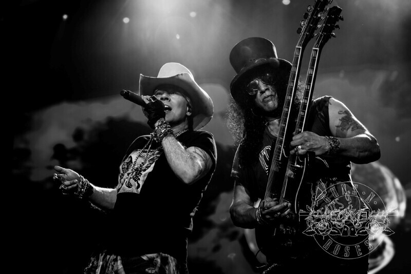 Ingressos à venda para show do Guns N’ Roses em Santa Catarina