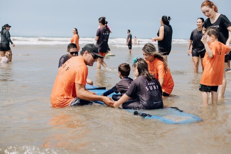 Abba Surf terá edição na piscina da Unesc com foco em autistas