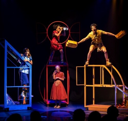 Palco Giratório com apresentações culturais gratuitas em Criciúma