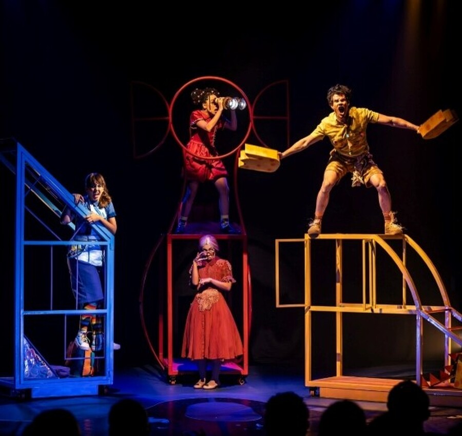 Palco Giratório com apresentações culturais gratuitas em Criciúma