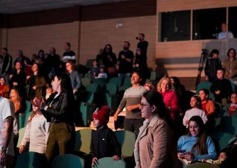 Domingo no Parque com apresentação teatral gratuita