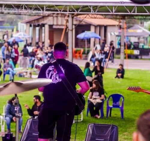 Festival de Rock e Desfile Rockão no Parque Diamante +Energia