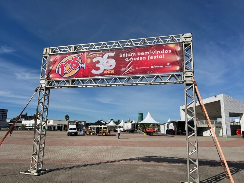 105 FM celebra aniversário com festa no Parque das Nações