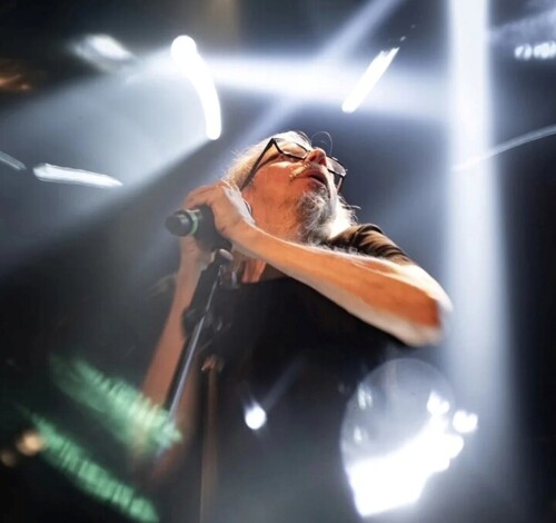 Rogério Skylab faz show em Criciúma