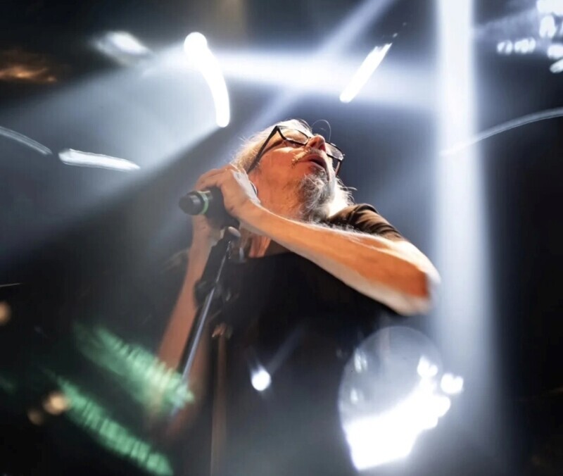 Rogério Skylab faz show em Criciúma