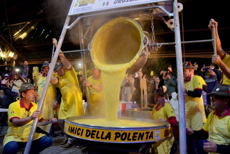 Tombo da Polenta marca lançamento da Festa do Colono de Siderópolis