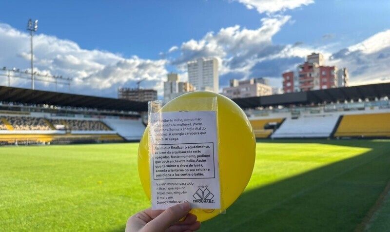 Com interação do torcedor, Criciúma prepara espetáculo de luzes no jogo com Cuiabá