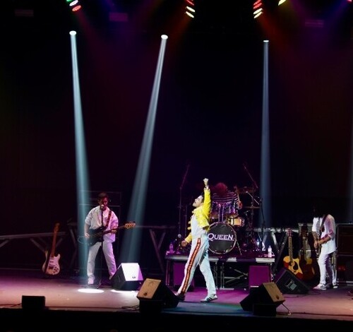 Nostalgia e emoção: Queen Legend transforma Teatro Elias Angeloni em Wembley