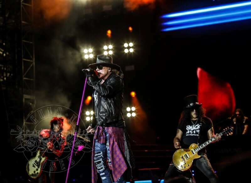 Promoção: ingressos com 50% de desconto para show do Guns N’ Roses em Santa Catarina