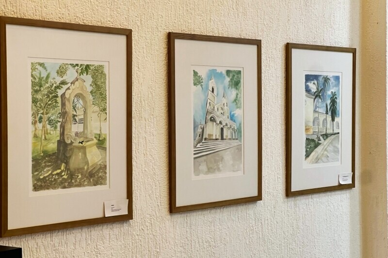 Arte em aquarela de Raquel Ávila em exposição no Criciúma Shopping
