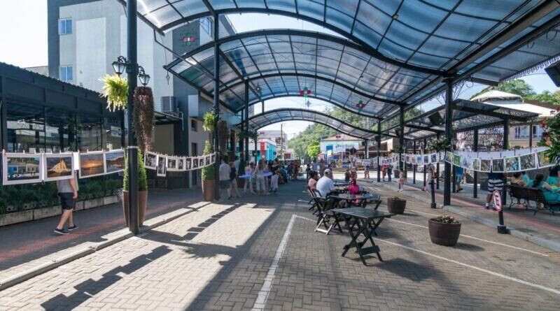 Humor, música e cultura na Semana da Juventude em Nova Veneza