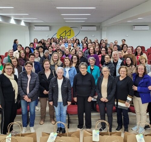 Coopercocal apoia grupos de mães, mulheres e idosos com recursos do FATES
