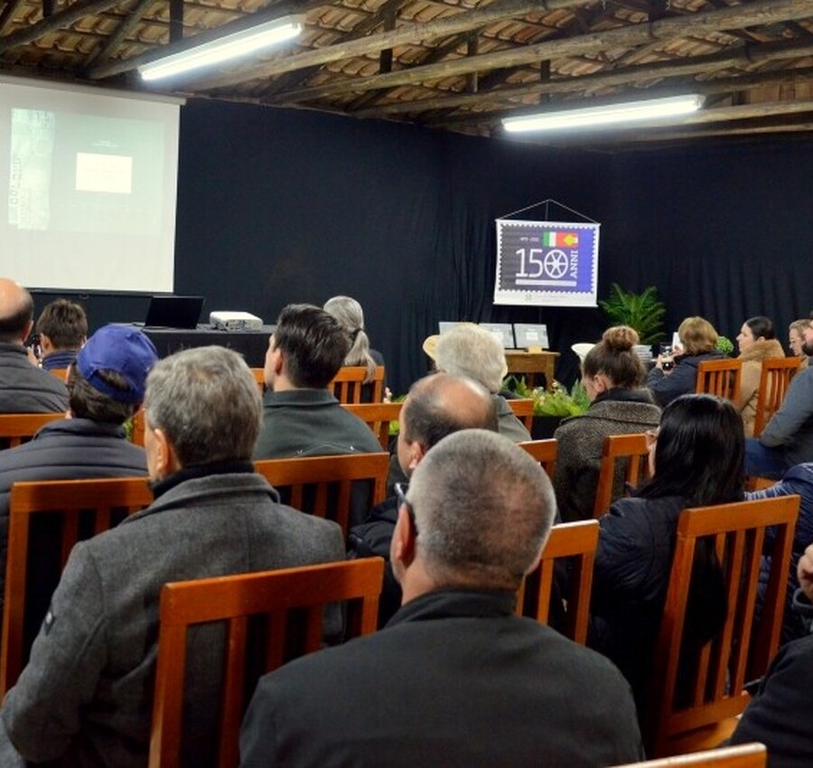 Livro sobre os 150 anos da imigração italiana em Santa Catarina é lançado no Unibave