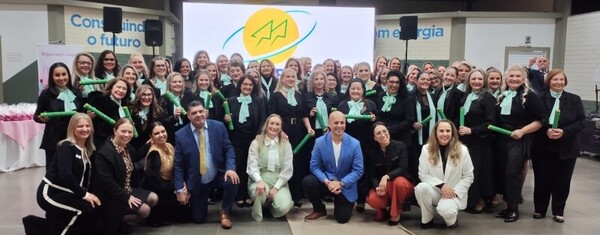 Noite de celebração ao protagonismo e à transformação na formatura do Mulheres Cooperativistas
