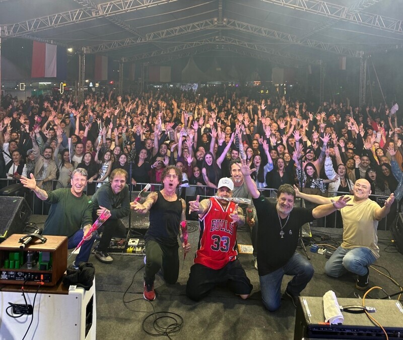 Show do Dazaranha reúne mais de 6 mil pessoas na festa de aniversário de Orleans