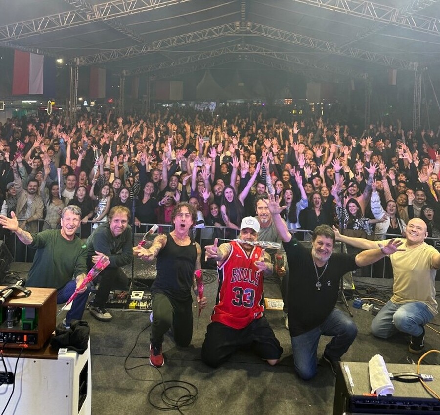 Show do Dazaranha reúne mais de 6 mil pessoas na festa de aniversário de Orleans