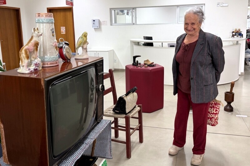 Afasc resgata memória afetiva em exposição de objetos antigos