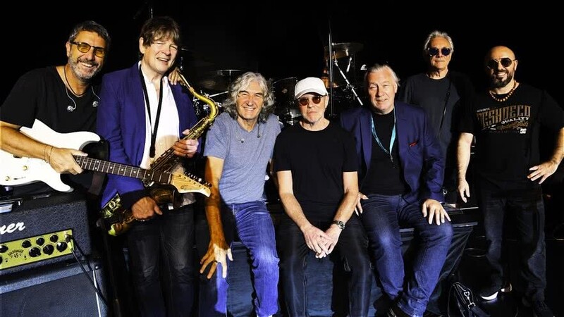 Dire Straits Legacy faz show em Criciúma