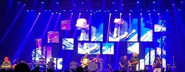Ingressos à venda para show do Dire Straits Legacy em Criciúma