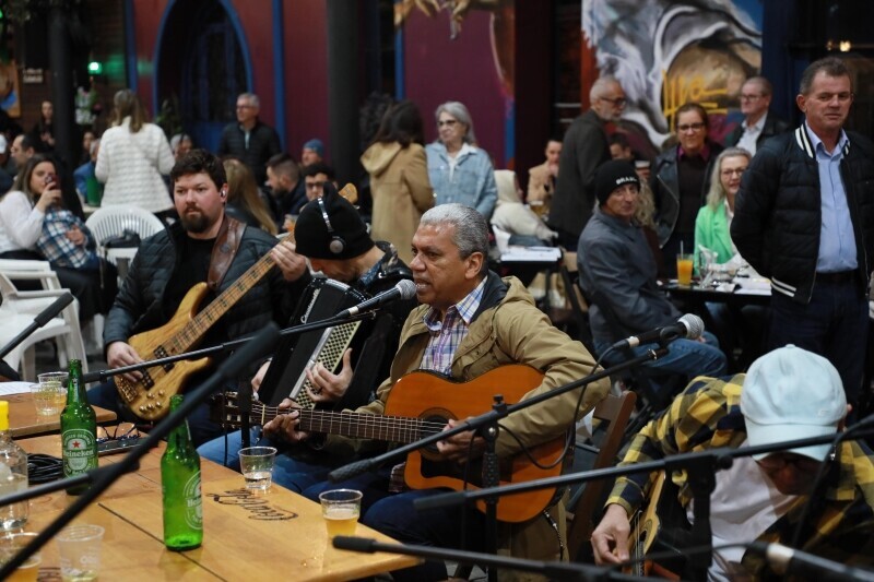 Abertura do Festival Gastronômico e Cultural supera expectativas em Nova Veneza