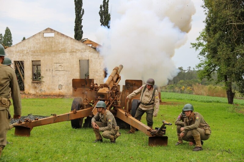 Tiro Duplamente histórico: Criciúma presta tributo aos Pracinhas da 2ª Guerra Mundial