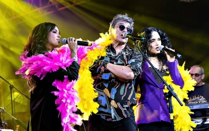 Blitz faz show gratuito no Beira Mar Shopping em Florianópolis