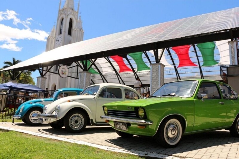 Shows, serviços de saúde e Encontro de Antigos em Cocal do Sul