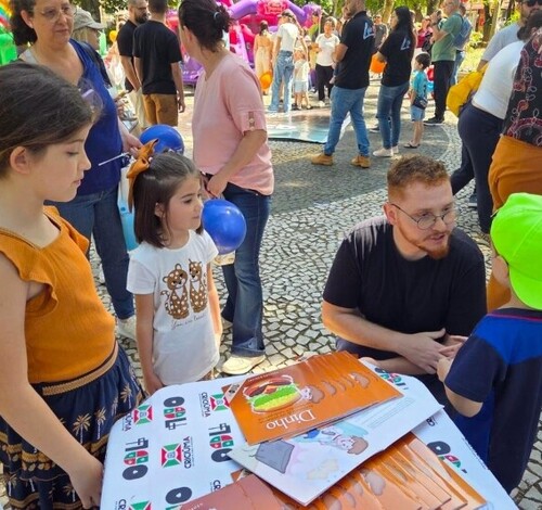 Dia das Crianças: programação especial levou diversão e integração à Praça Nereu Ramos
