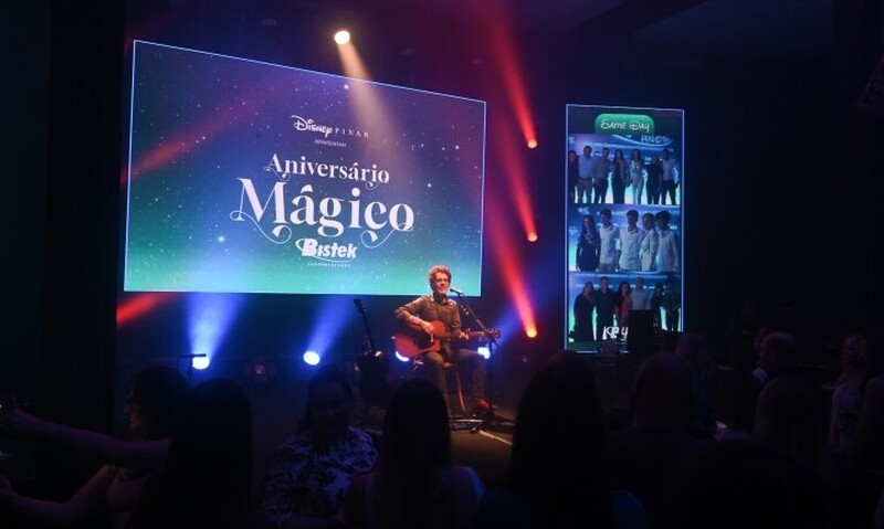 Nando Reis e a magia da Disney no aniversário Bistek