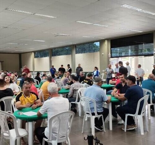 Solidariedade e diversão no 2º Torneio de Canastra da Coopercocal