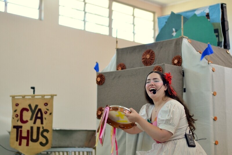 Espetáculo ‘Pulcinella no Canto da Cidade’ em Nova Veneza