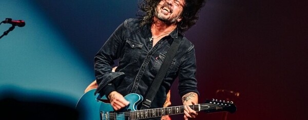 Nova era à vista: Foo Fighters lança single e prepara álbum explosivo