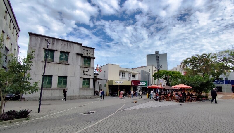 Vem aí a edição 2025 da Feira do Livro de Criciúma; confira programação