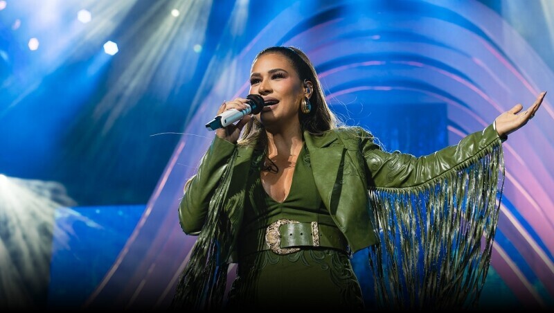 2026 começa com show de Simone Mendes no Sul de Santa Catarina