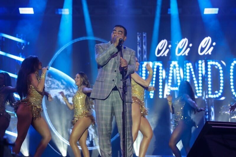 Raça Negra reúne multidão na comemoração dos 100 anos de Criciúma