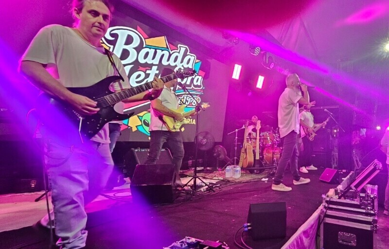 ‘Hawaii Sunset Reencontro’ celebra 27 anos da Banda Metáfora