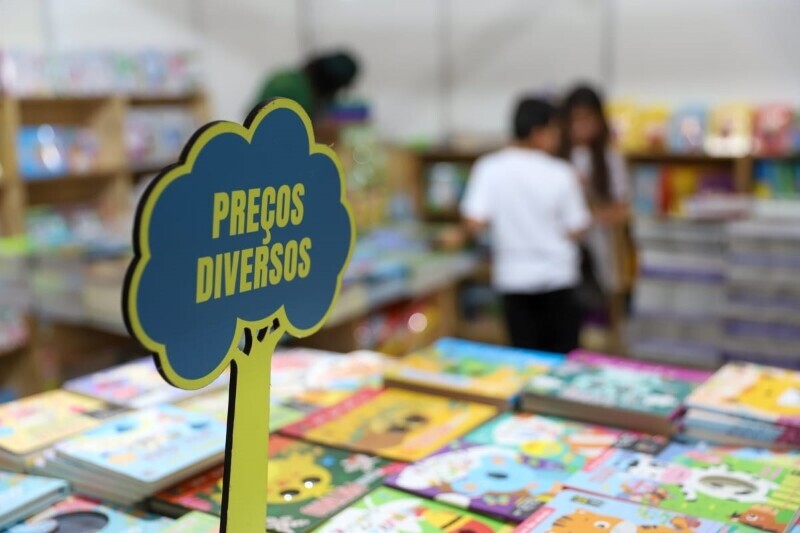 Últimos dias da Feira do Livro de Criciúma