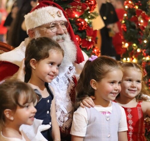Fé, música e espírito natalino marcam a abertura do 'Natal Luzes de Veneza'