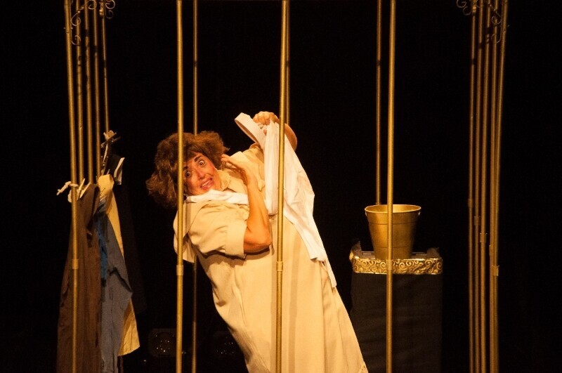 Entrada gratuita: Criciúma recebe espetáculo “Desajustada” 