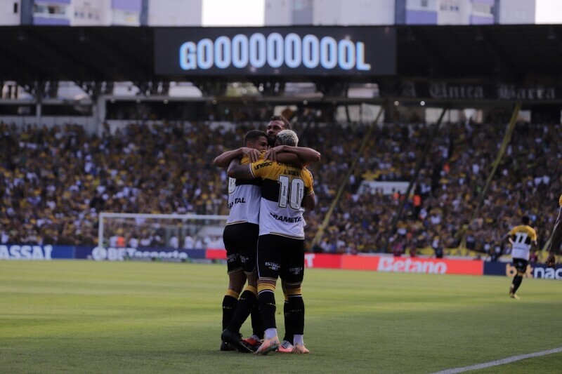 Cuiabá x Tigre: Criciúma Shopping reúne torcida carvoeira com telão, sorteios e chope em dobro