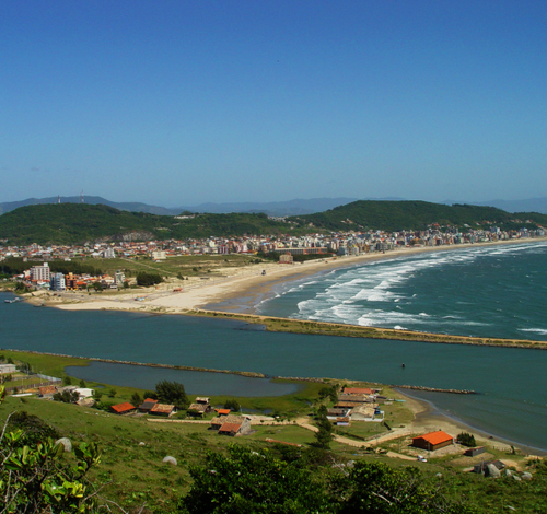 Shows nacionais gratuitos no Sesc Verão 2026 em Laguna, confira programação