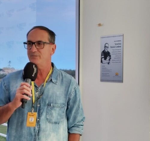 Homenagem: repórter Márcio Cardoso é eternizado no CT do Tigre