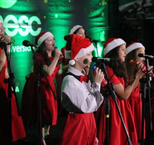 Cantata de Luz transforma a Unesc em palco de celebração natalina